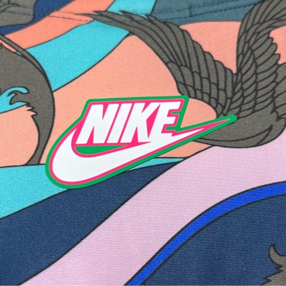 New with tag Nike Women’s Icon Clash Body Suit Size XS NWT - Picture 11 of 16